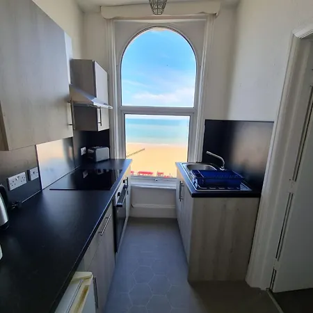 Farina No5, Sea View Studio Sleeping 2 Guests Bridlington Exterior photo